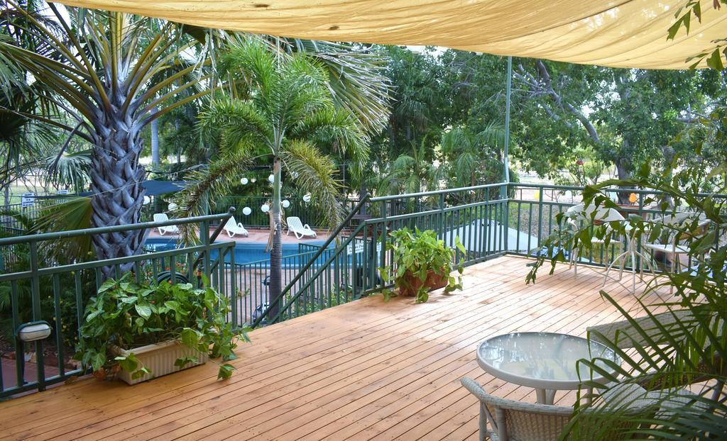 Parry Creek Farm Tourist Resort & Carava