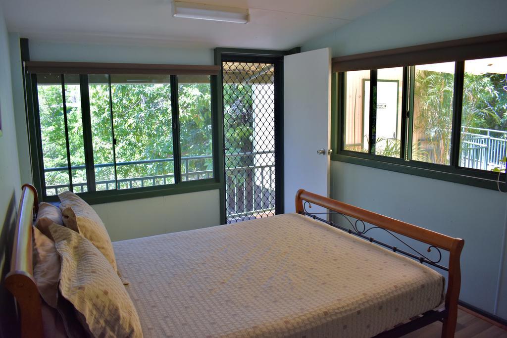 Parry Creek Farm Tourist Resort & Carava