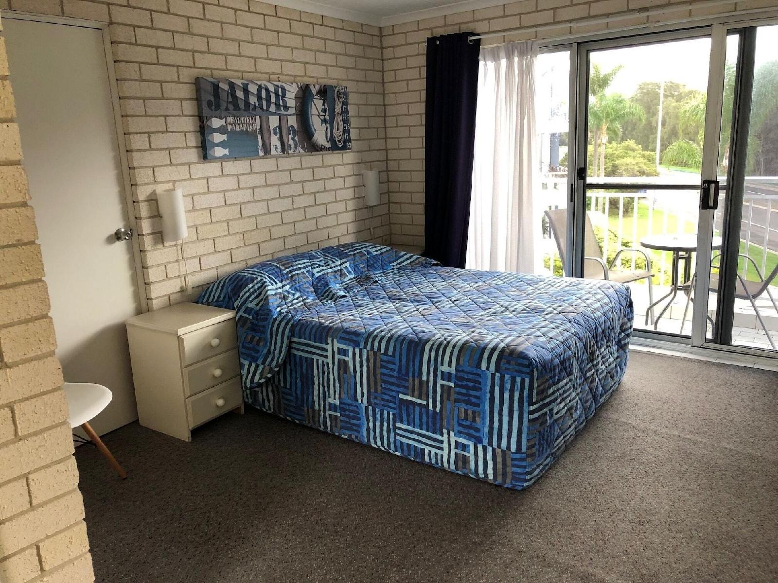 Beach Park Motor Inn