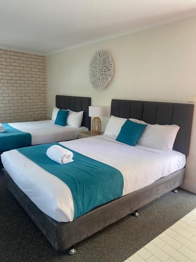 Beach Park Motor Inn