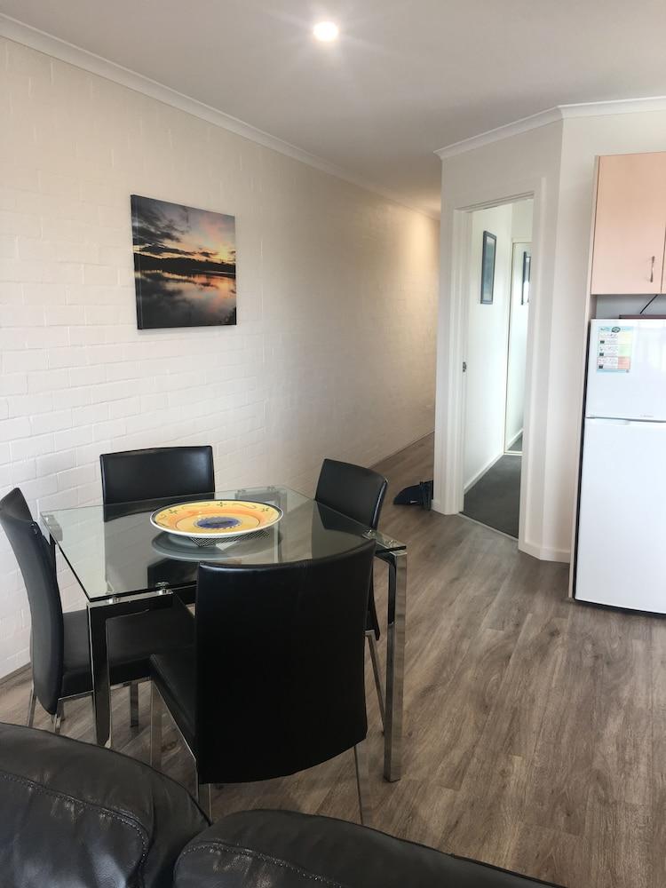 Crown Apartments
