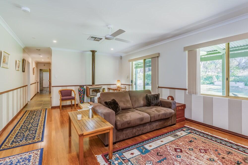 Devonleigh Bed and Breakfast