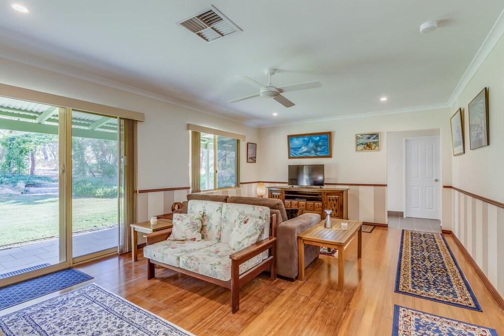 Devonleigh Bed and Breakfast