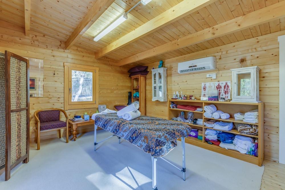 Devonleigh Bed and Breakfast