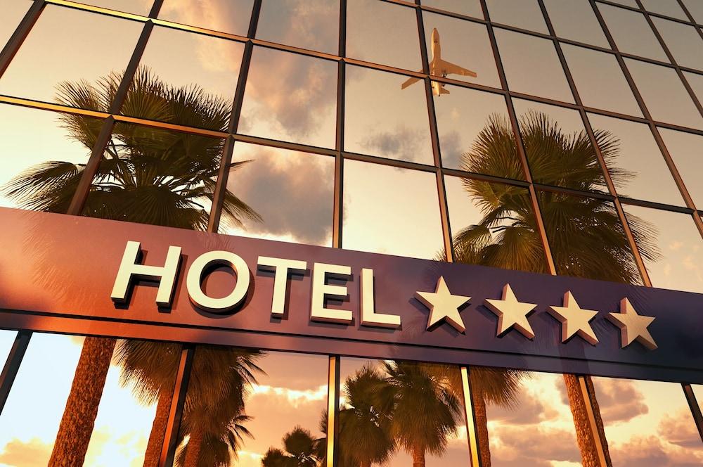 Suchanan Hotel