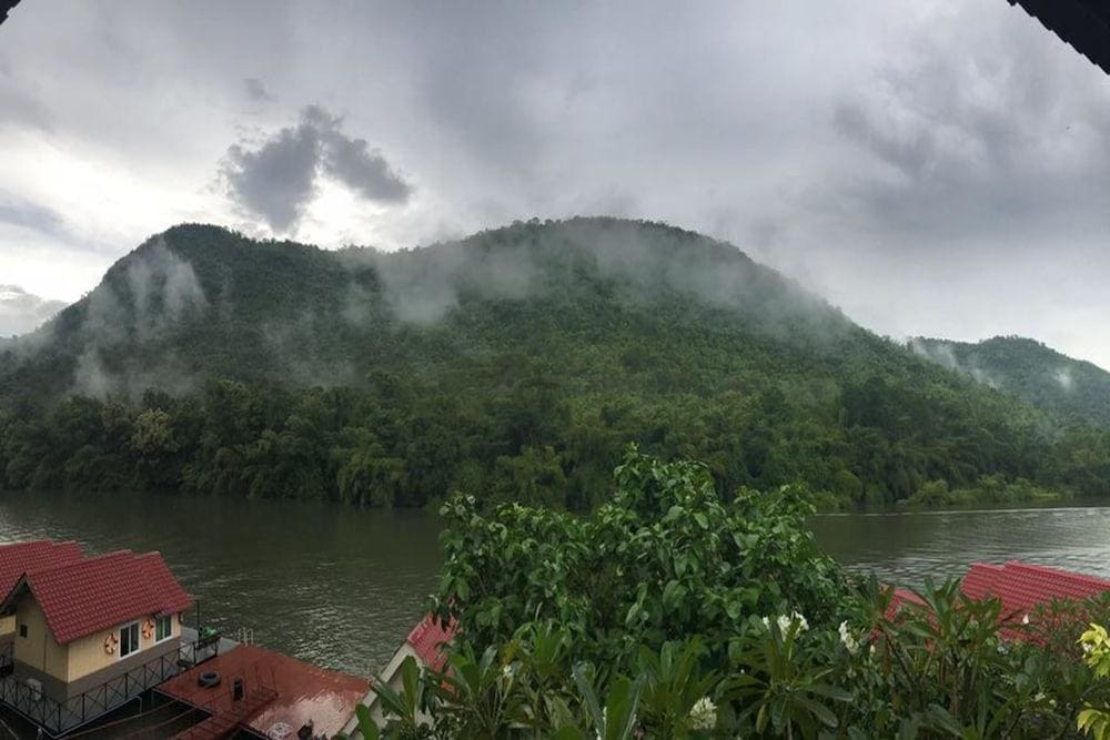 Naphatphorn Resort