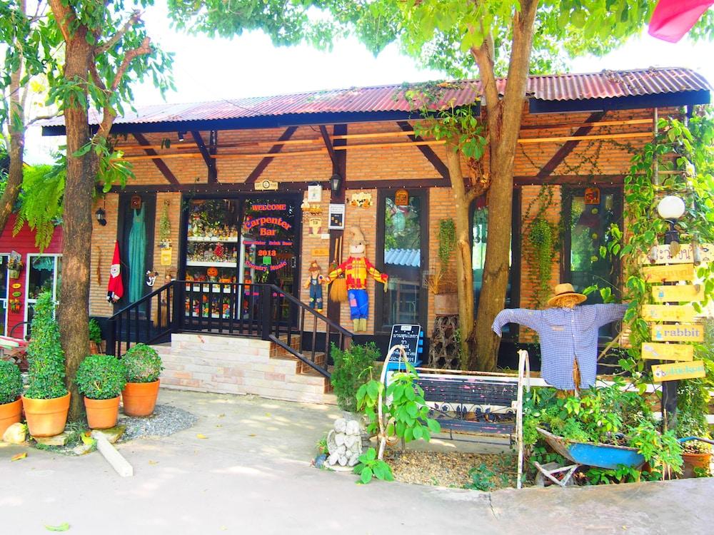 Tahjeen Riverhome