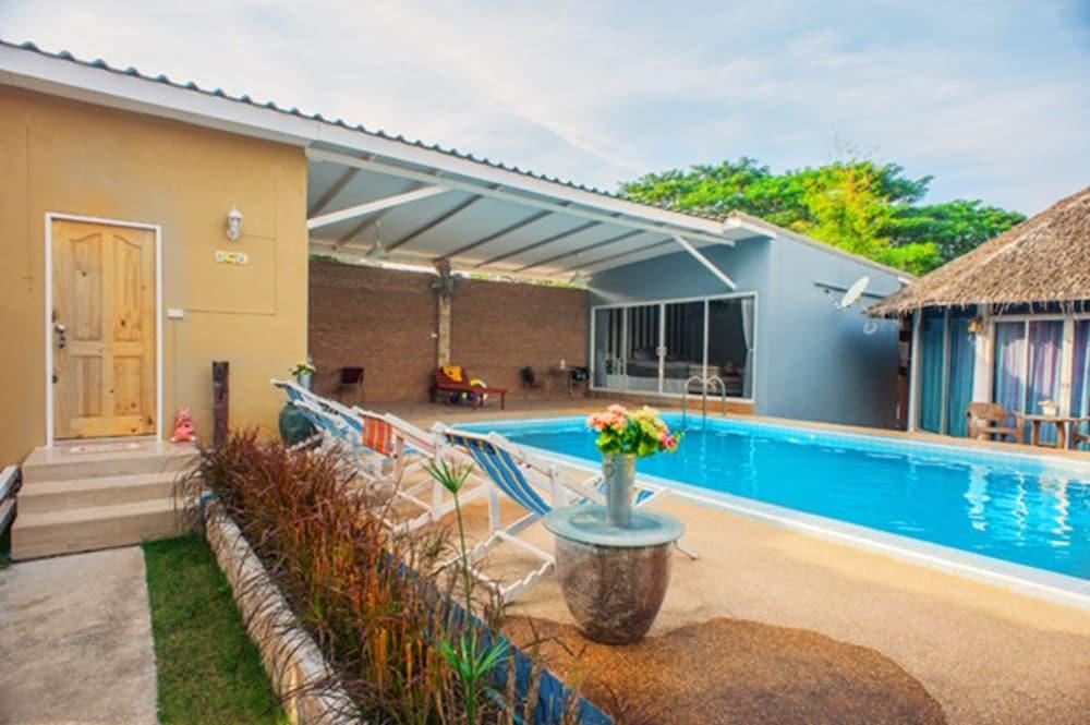 Tahjeen Riverhome