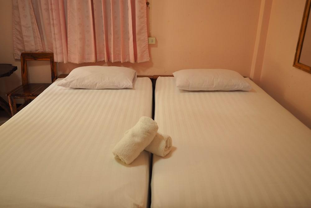 Sakthong Resort