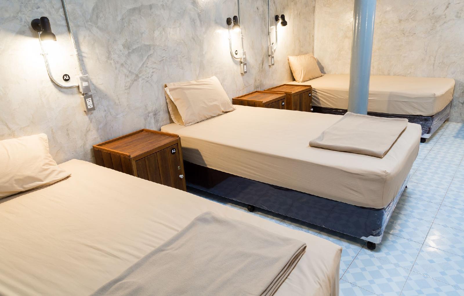 Banchan Hostel
