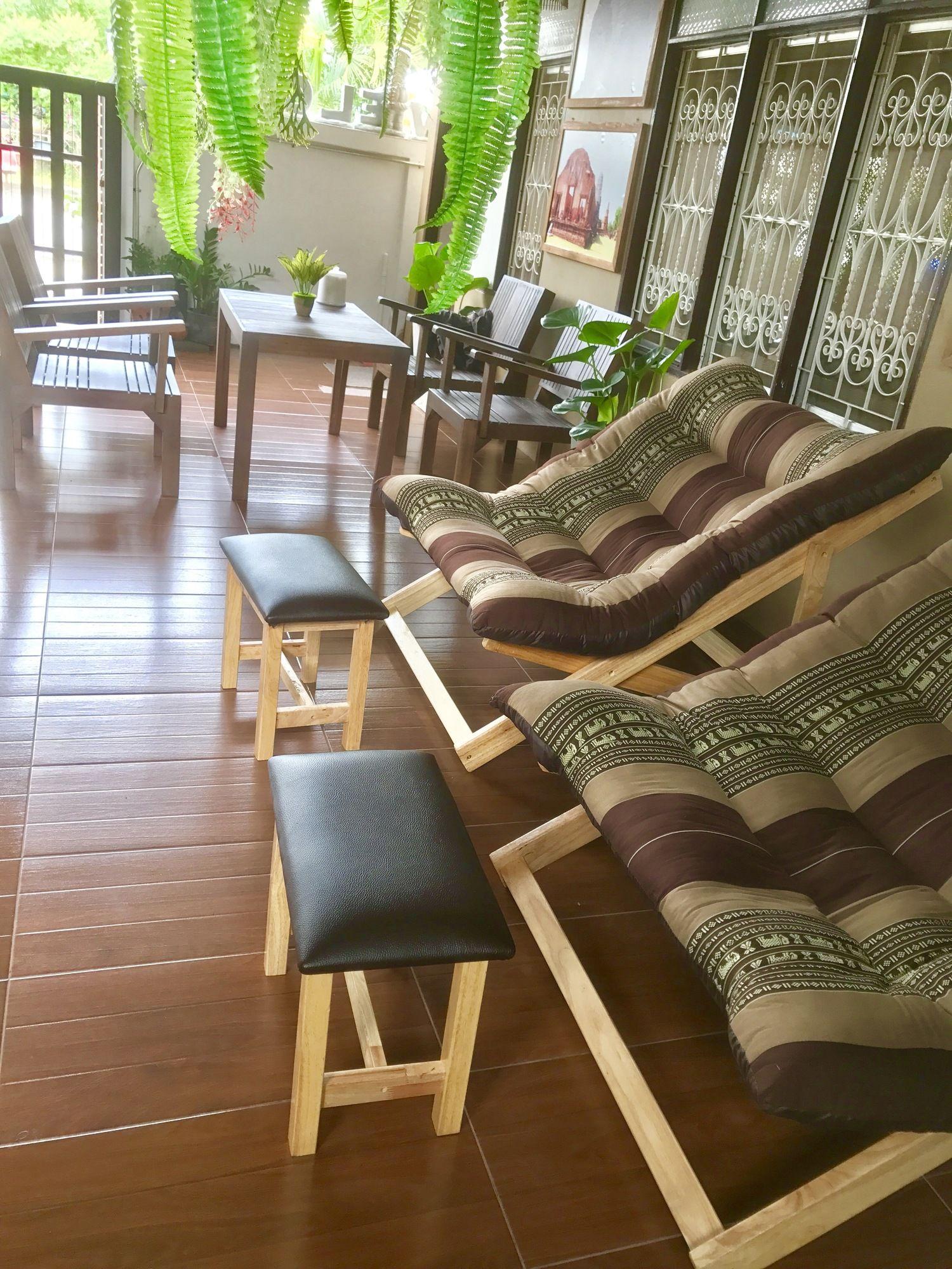 Banchan Hostel