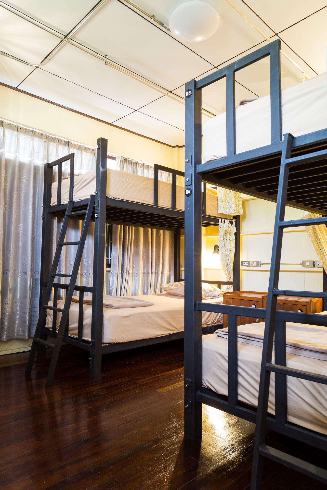 Banchan Hostel