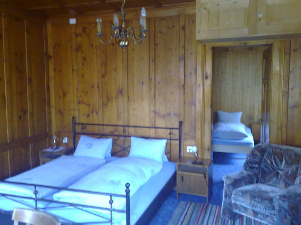 Backpackerhotel Chasa Valär