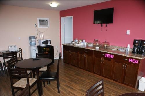 Elks Motel