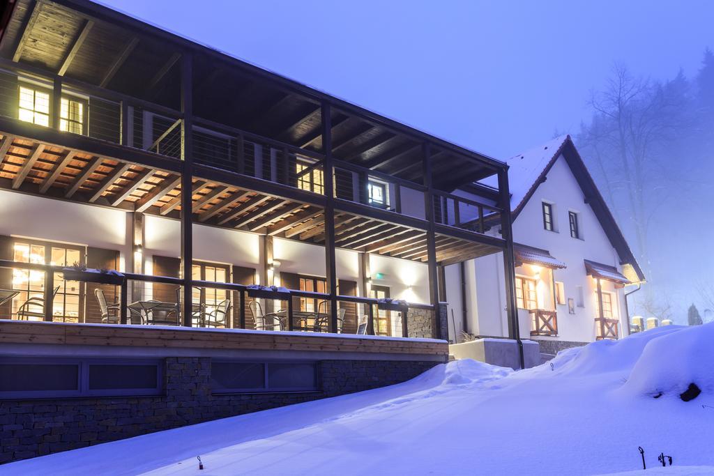 Hotel And Restaurant U Vychopnu