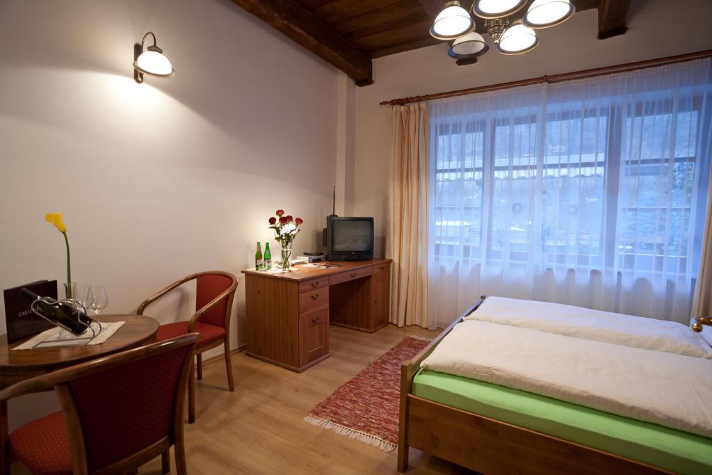 Hotel And Restaurant U Vychopnu