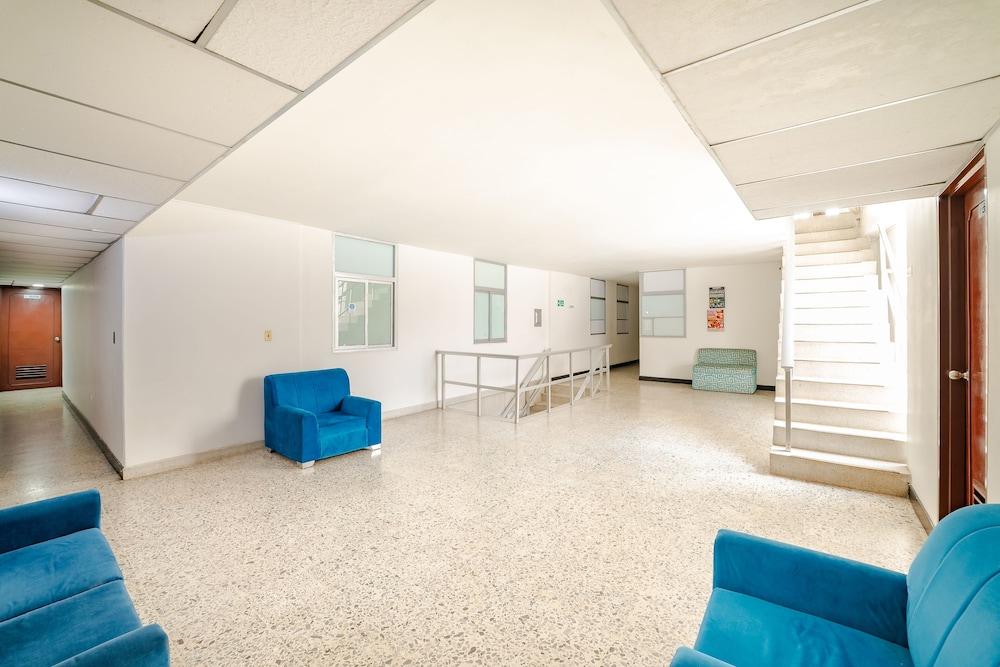 Hotel Caravana