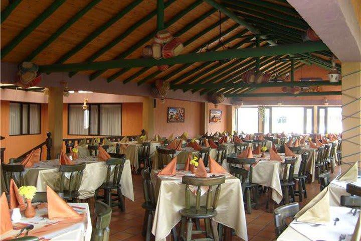 Hotel Casa Blanca