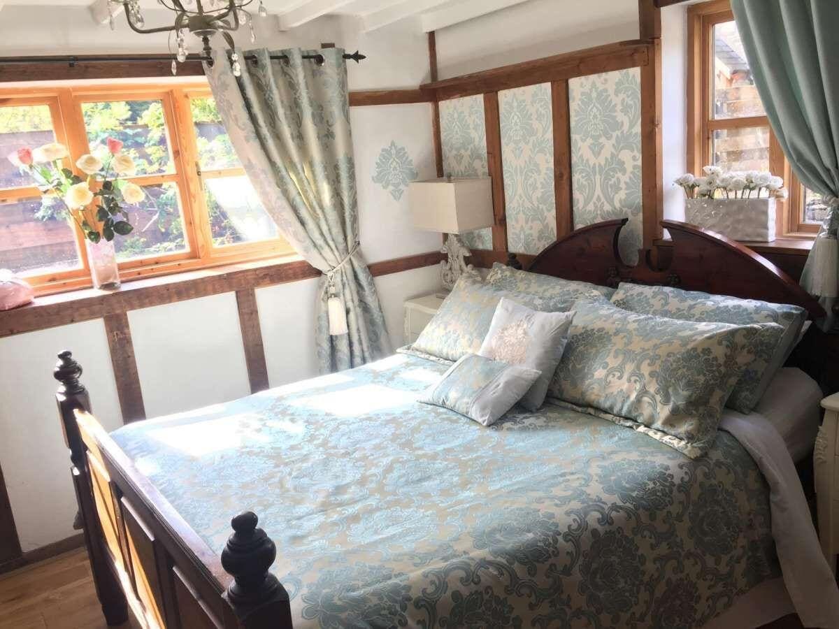 Dolweunydd Bed And Breakfast