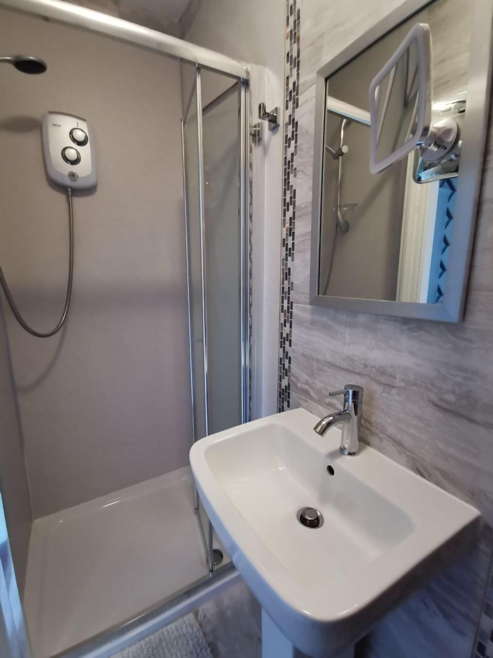 Dolweunydd Bed And Breakfast