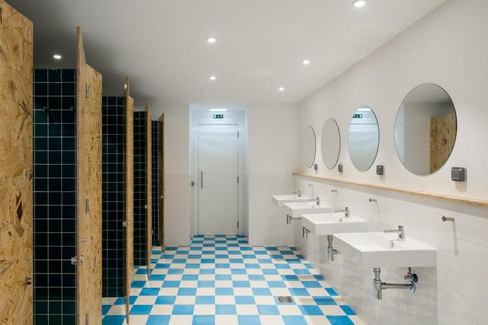 Conii Hostel & Suites
