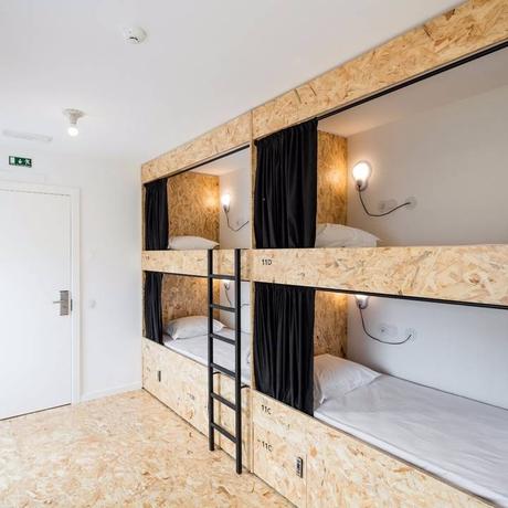 Conii Hostel & Suites