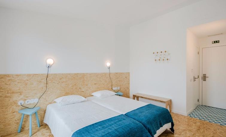Conii Hostel & Suites