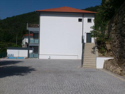 Hotel Lagoa Azul do Geres