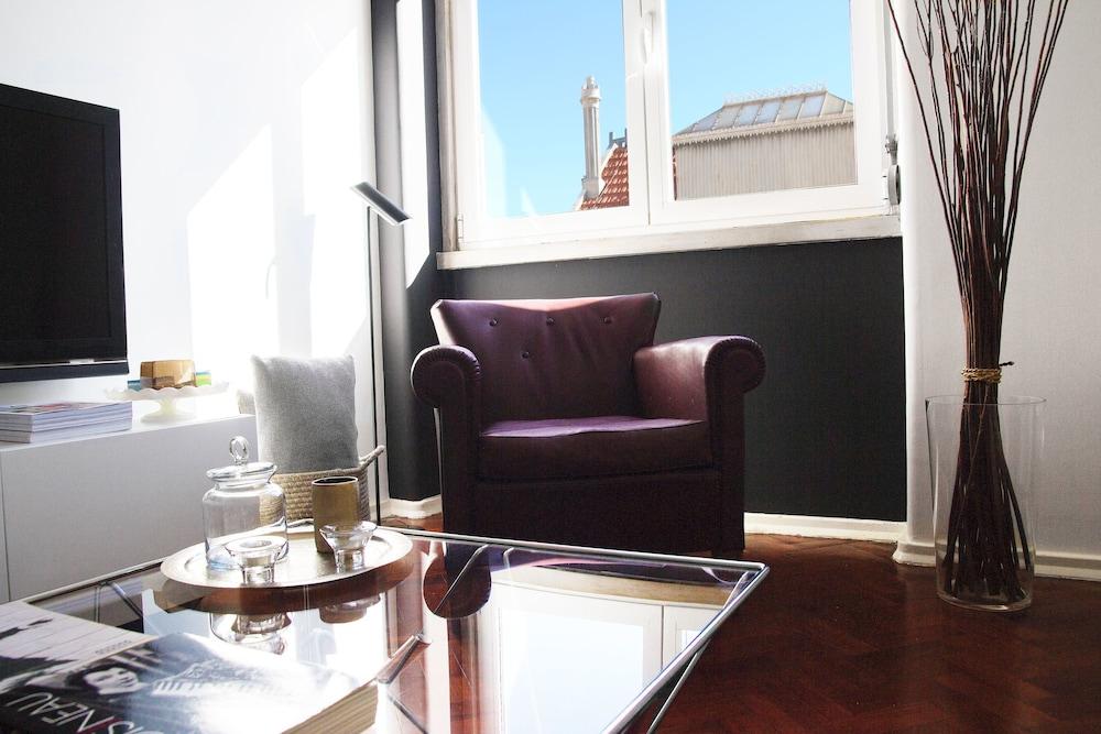 Urbanaas Lisbon Rato Apartment