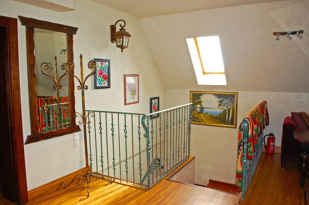 Mini Hotel Khata