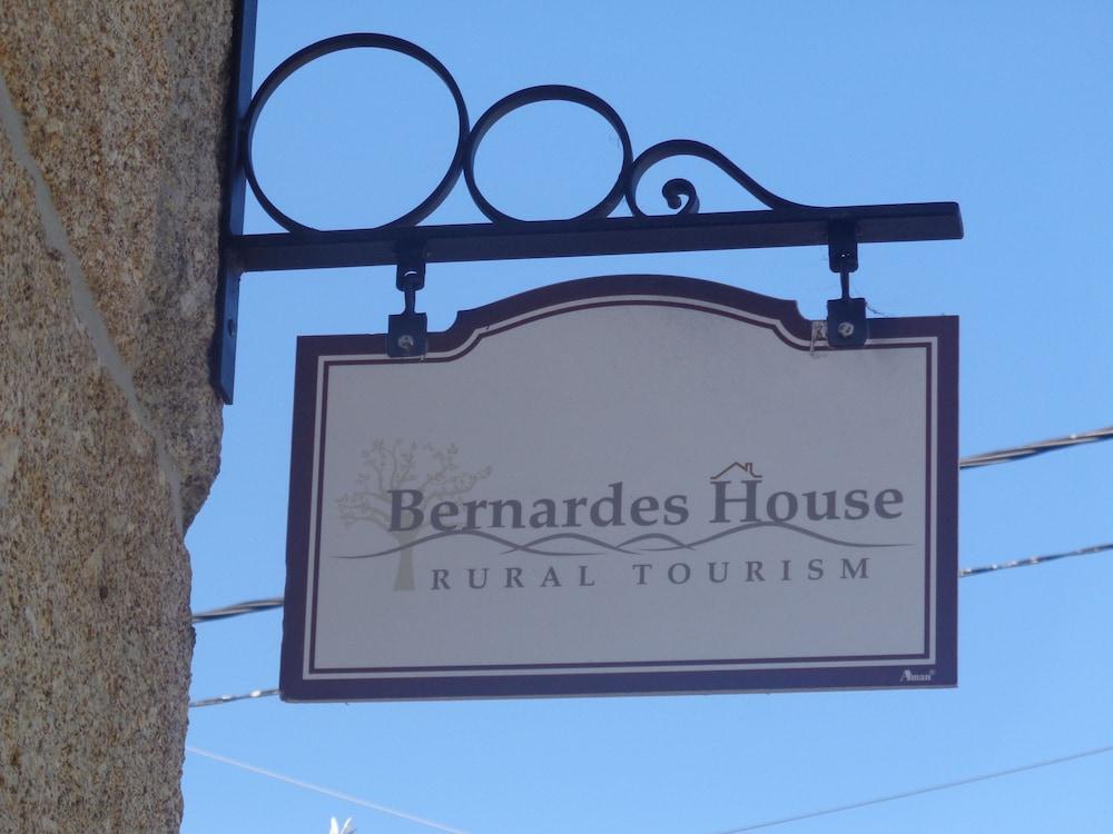 Bernardes House