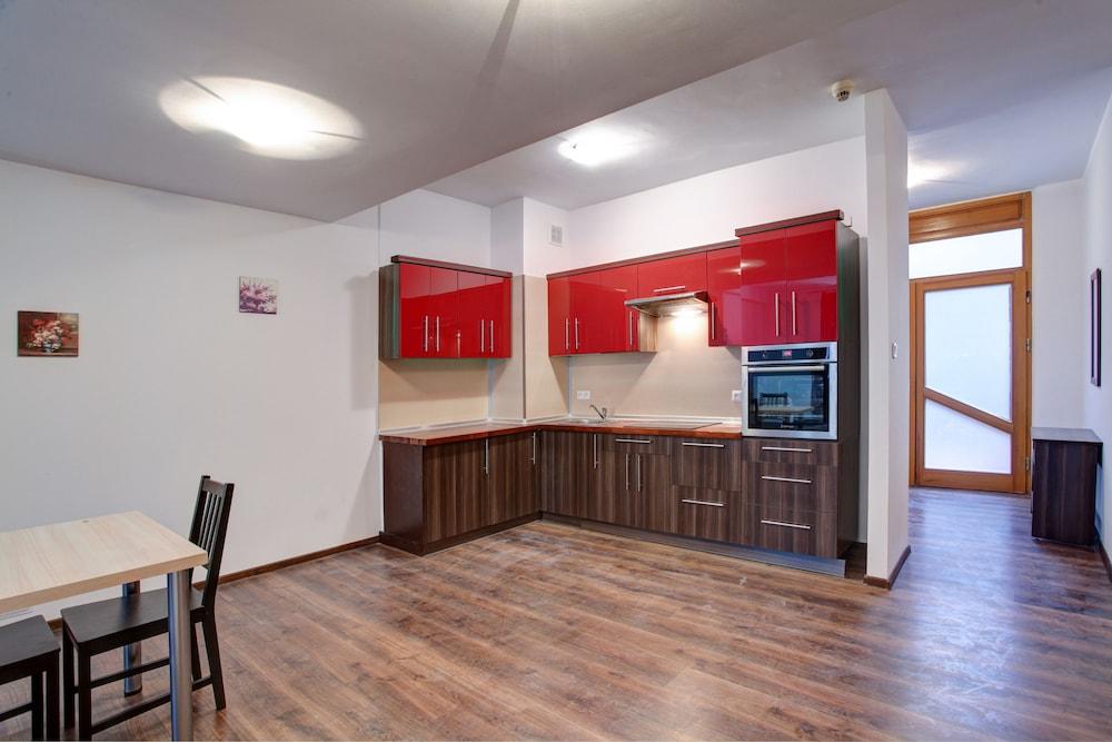 Galeria Italiana Apartments