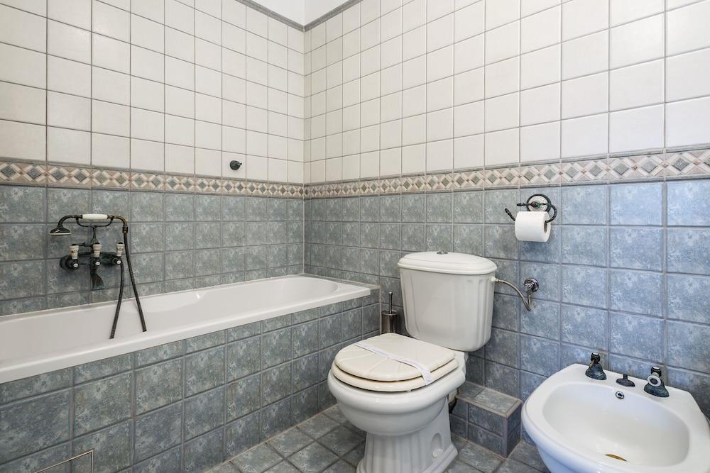 Galeria Italiana Apartments