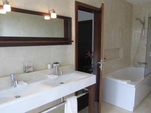 Silver Coast Vacation Inn