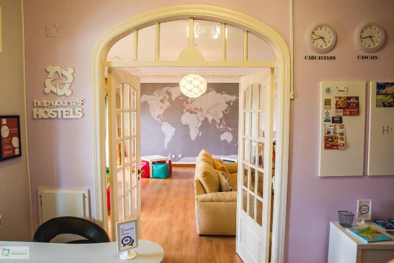Help Yourself Hostels Carcavelos Coast