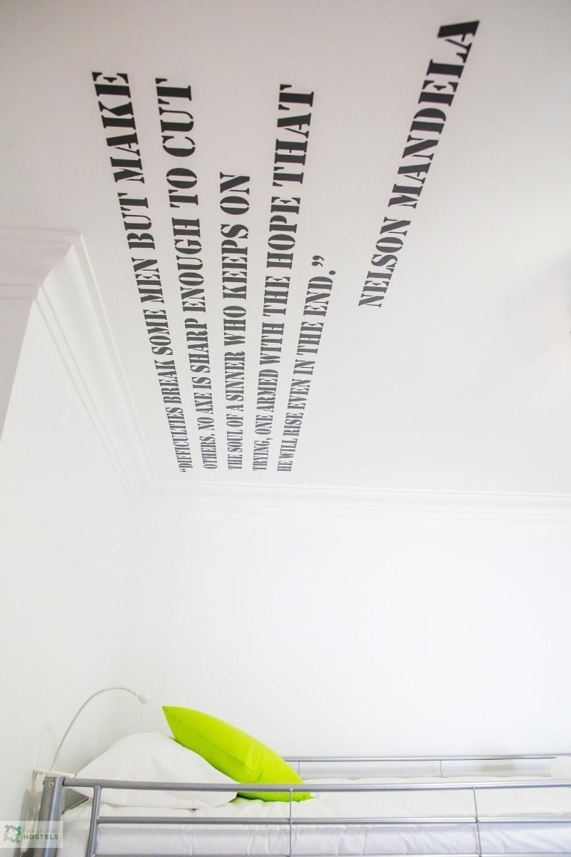 Help Yourself Hostels Carcavelos Coast