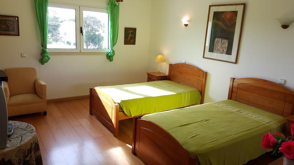 Casa Do Mar by Laranjal Rentals