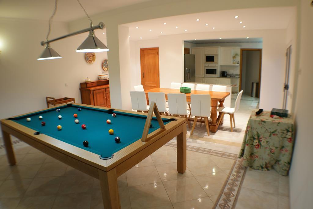 Casa Do Mar by Laranjal Rentals