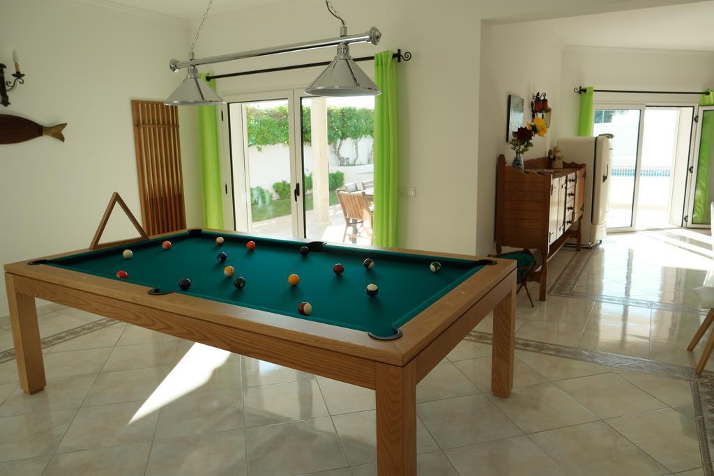 Casa Do Mar by Laranjal Rentals