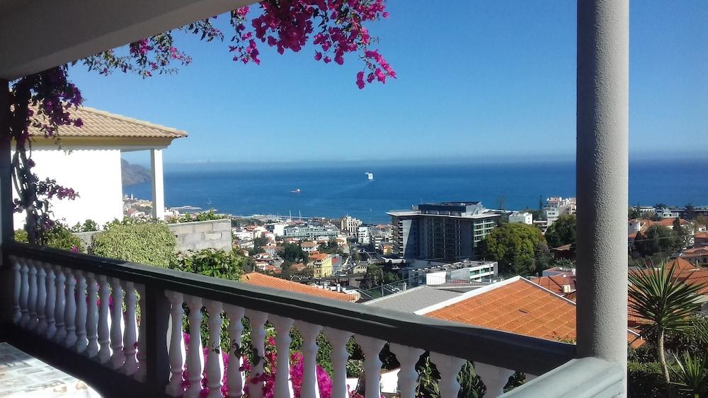 Vista Oceano Self Catering Apartments