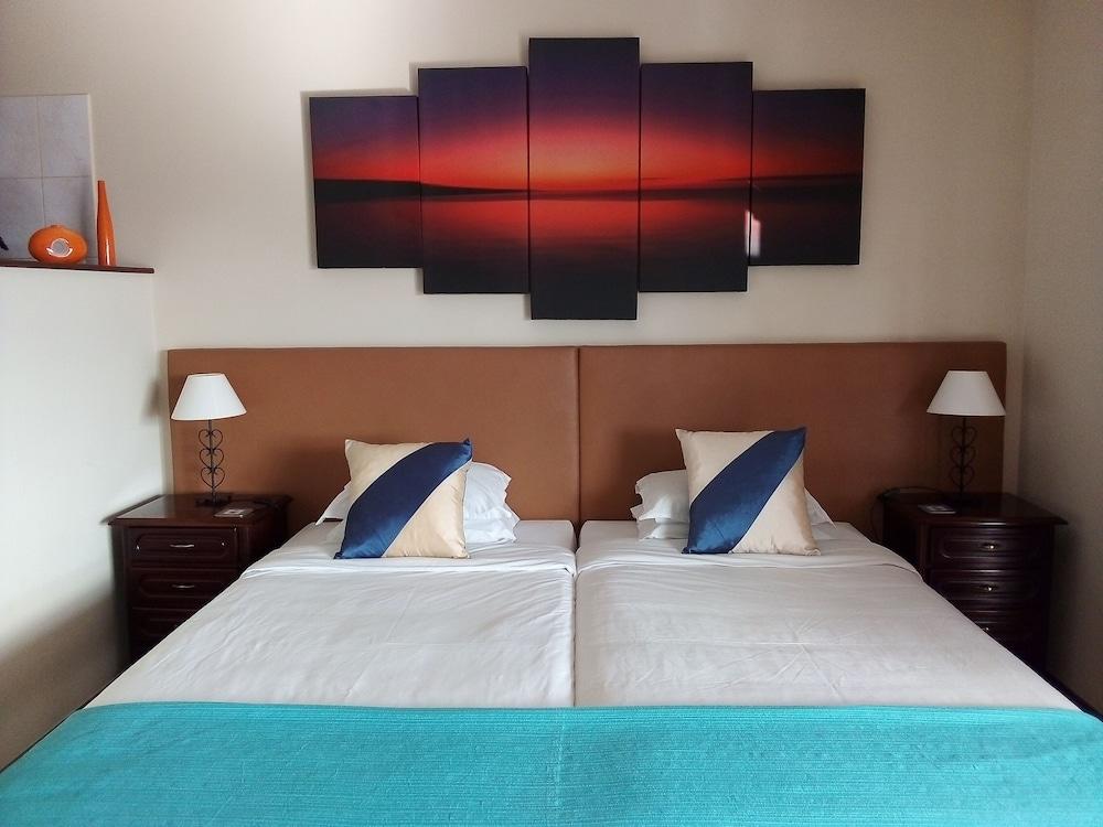 Vista Oceano Self Catering Apartments