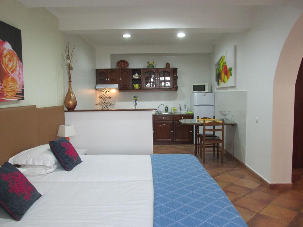 Vista Oceano Self Catering Apartments