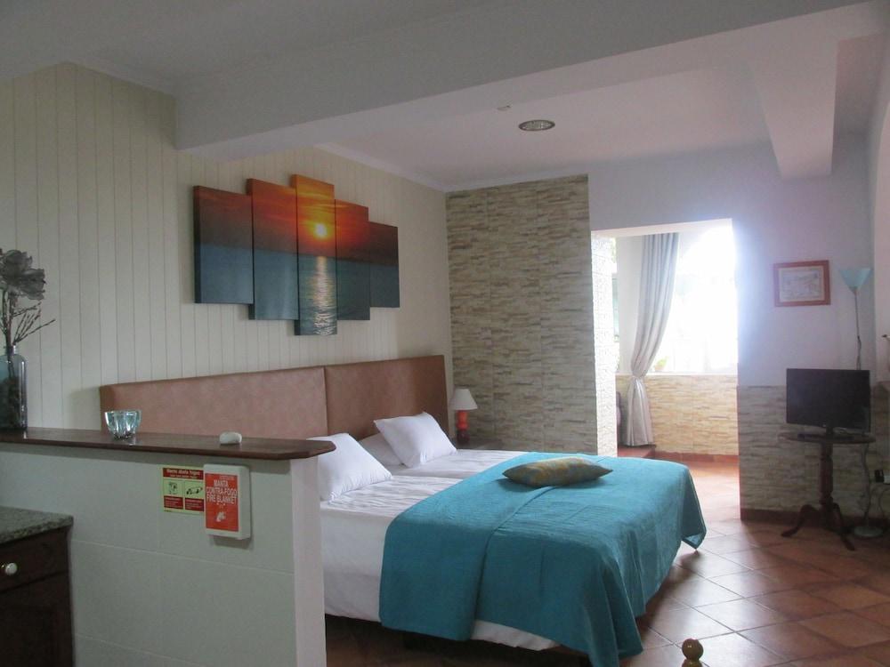 Vista Oceano Self Catering Apartments