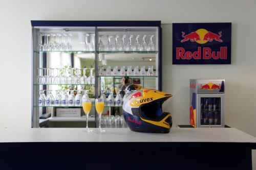 Grand Prix Hotel