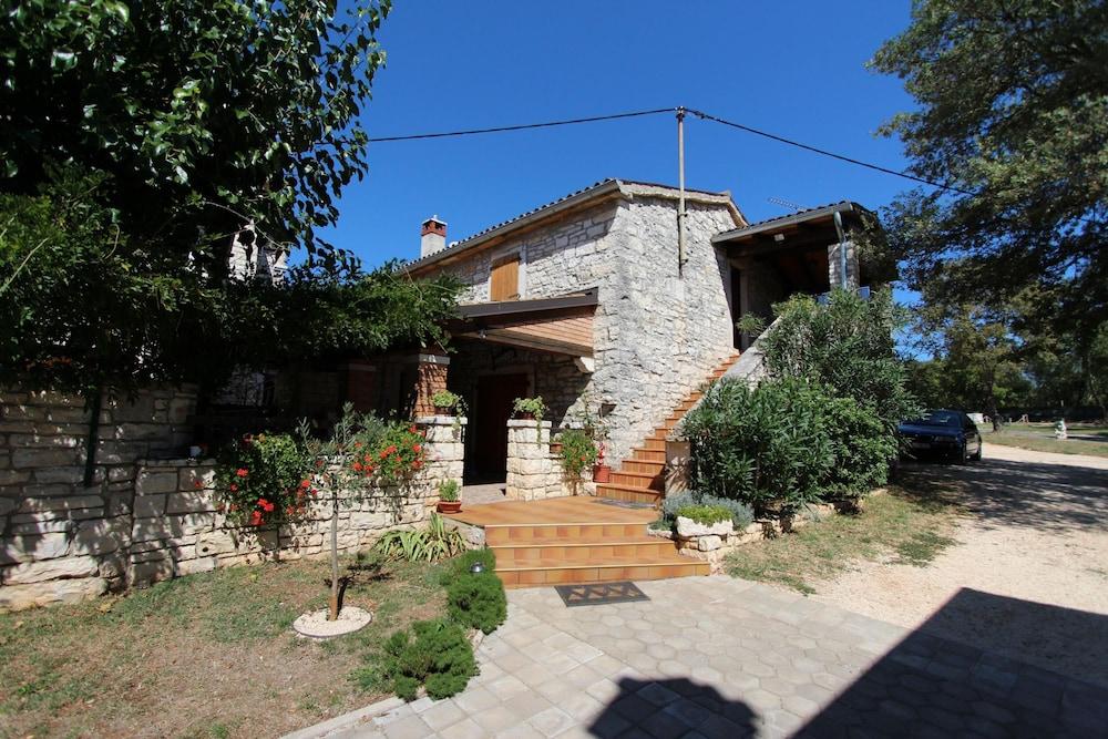 Apartments Bertetic