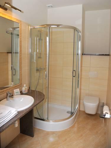 Hotel Sandro Silver