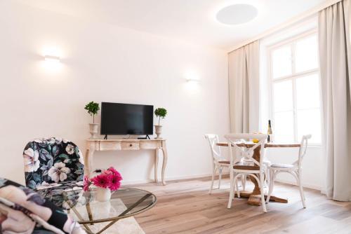 Smile Apartments