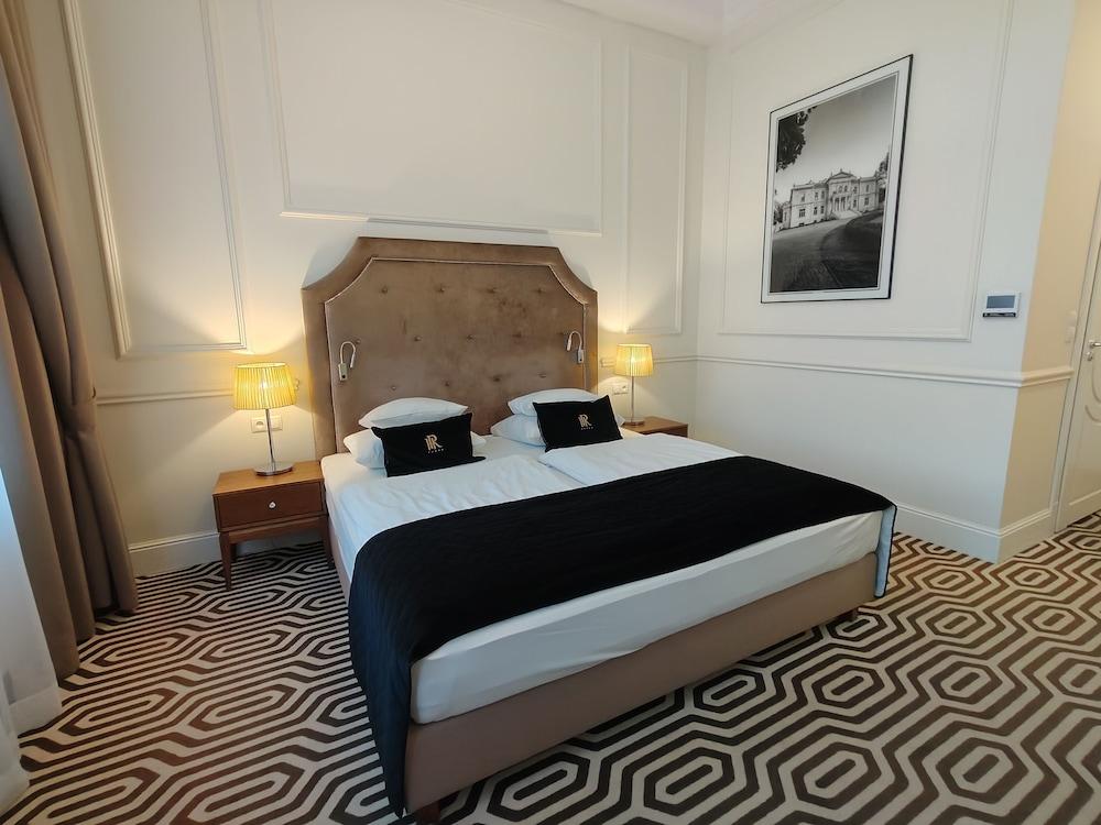 Royal Hotel & SPA
