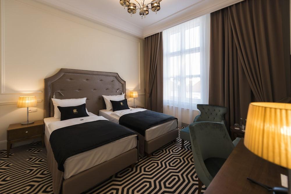 Royal Hotel & SPA