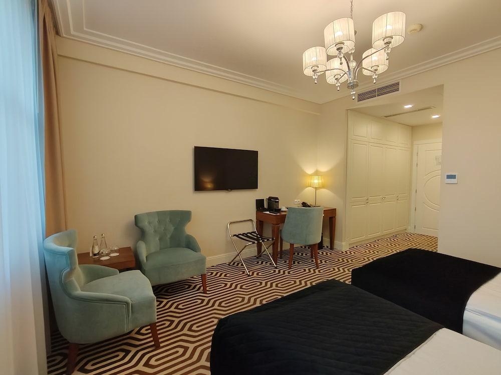 Royal Hotel & SPA